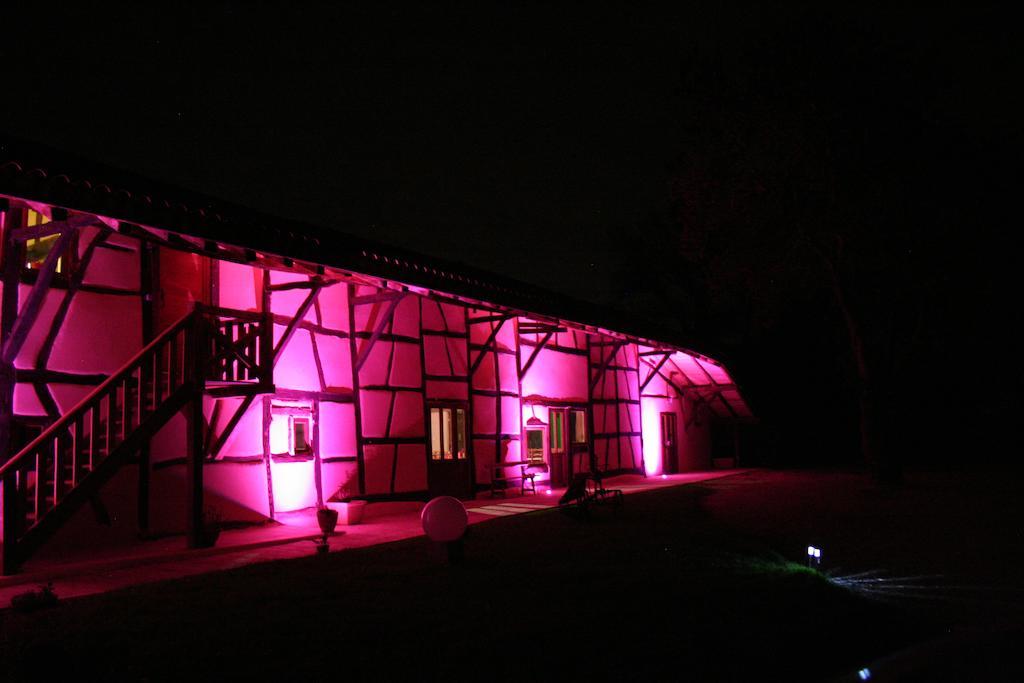 Domaine Des Brouilles Bed & Breakfast Malafretaz Exterior foto