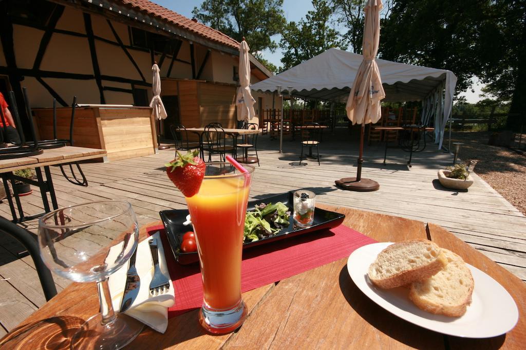 Domaine Des Brouilles Bed & Breakfast Malafretaz Exterior foto