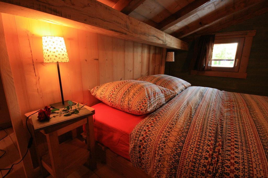 Domaine Des Brouilles Bed & Breakfast Malafretaz Cameră foto